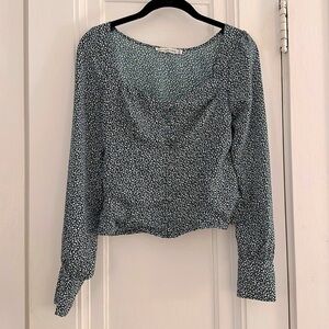 Abercrombie and Fitch Women’s Dark Green and White Floral Top - Size S